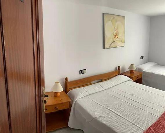 Imagen de la habitación del Hostal Casablanca, Illa de Arousa. Foto 2