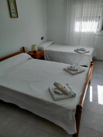 Imagen de la habitación del Hostal Casablanca, Illa de Arousa. Foto 6