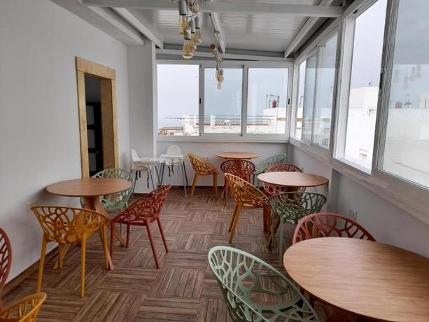 Imagen de los interiores del Hostal Casandra. Foto 9