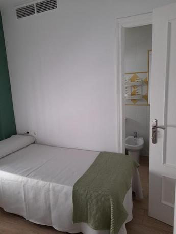 Imagen de la habitación del Hostal Casandra. Foto 8