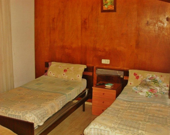 Imagen de la habitación del Hostal Cassà. Foto 4