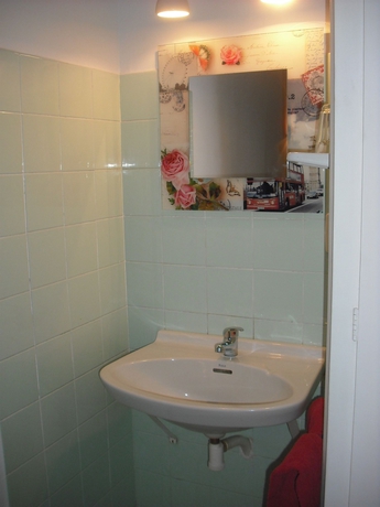 Imagen de la habitación del Hostal Cassà. Foto 7