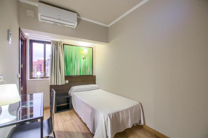 Imagen general del Hostal Castilla Fuenlabrada. Foto 10