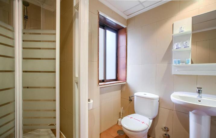 Imagen general del Hostal Castilla Fuenlabrada. Foto 16