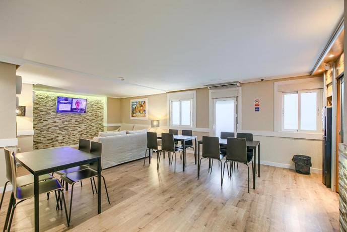 Imagen general del Hostal Castilla Fuenlabrada. Foto 18