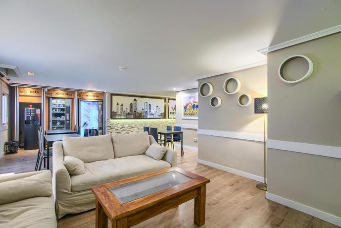 Imagen general del Hostal Castilla Fuenlabrada. Foto 19