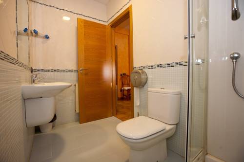 Imagen de la habitación del Hostal Castilla, Mocejón. Foto 6