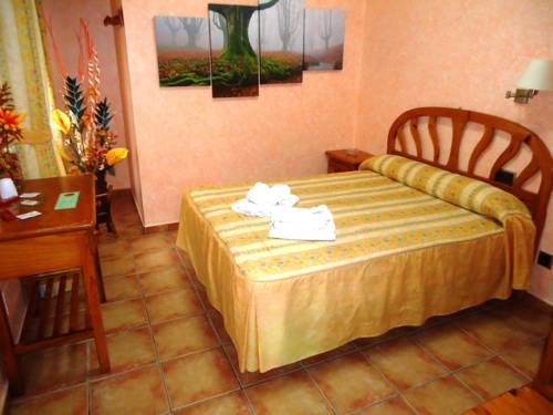 Imagen de la habitación del Hostal Castilla, Mocejón. Foto 10