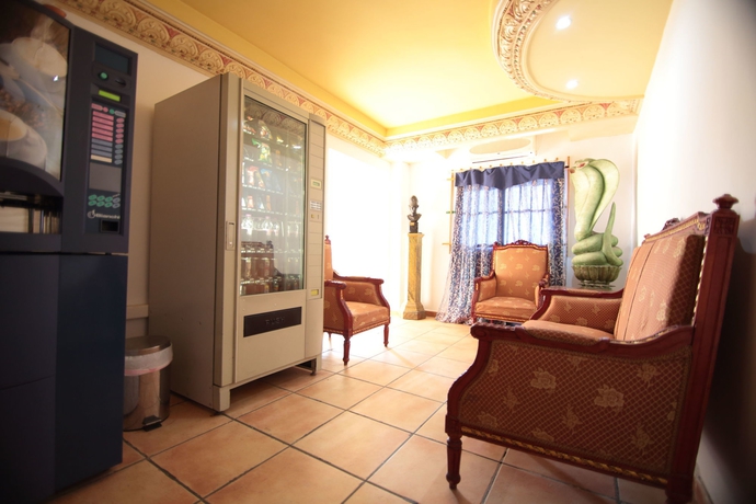 Imagen de los interiores del Hostal Casual De Las Civilizaciones Valencia. Foto 8