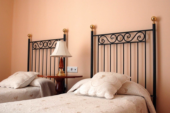 Imagen de la habitación del Hostal Catedral, Salamanca. Foto 7