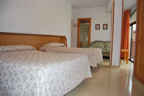 Imagen de la habitación del Hostal Cazalegas. Foto 3