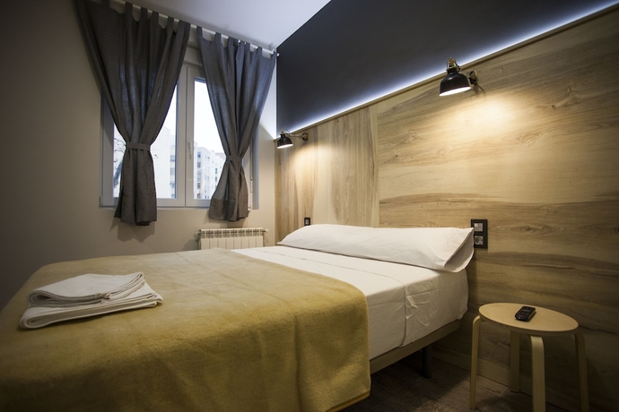 Imagen de la habitación del Hostal Cc Atocha. Foto 8