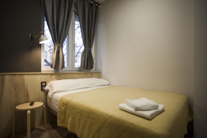 Imagen de la habitación del Hostal Cc Atocha. Foto 14
