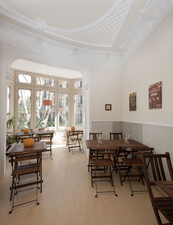 Imagen del bar/restaurante del Hostal Central Barcelona. Foto 3