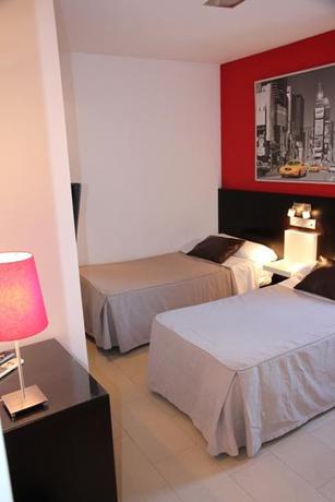 Imagen de la habitación del Hostal Central, Ceuta. Foto 2