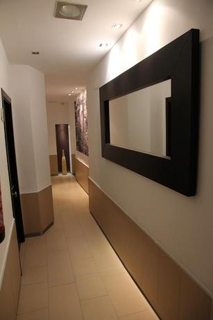 Imagen de los interiores del Hostal Central, Ceuta. Foto 5