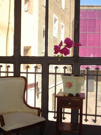 Imagen de la habitación del Hostal Central, Zaragoza. Foto 2