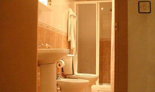 Imagen de la habitación del Hostal Centro Sol, Cádiz. Foto 4