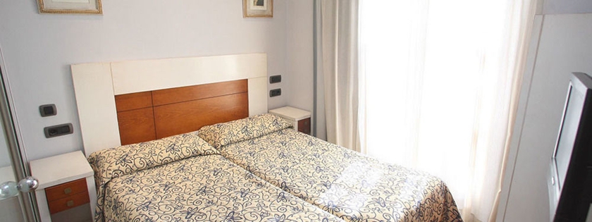 Imagen de la habitación del Hostal Centro, Soria. Foto 7