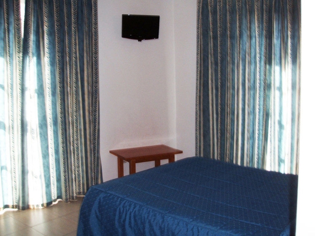 Imagen de la habitación del Hostal Centro, Toledo. Foto 9