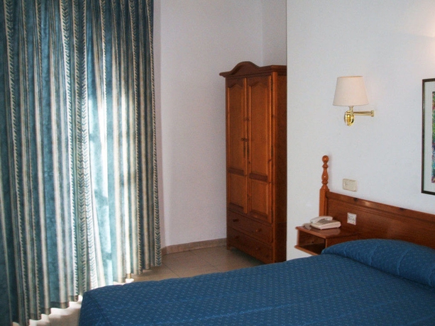 Imagen de la habitación del Hostal Centro, Toledo. Foto 13