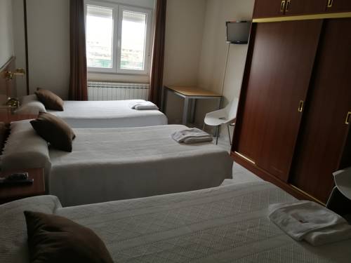 Imagen de la habitación del Hostal Cerecedo. Foto 6