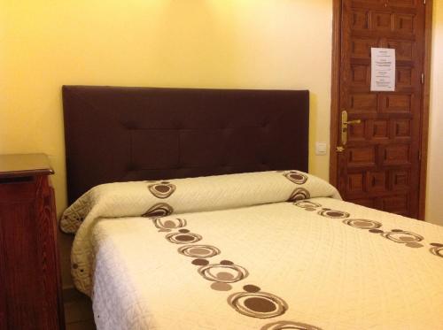 Imagen de la habitación del Hostal Cerezo 2 Meson. Foto 4