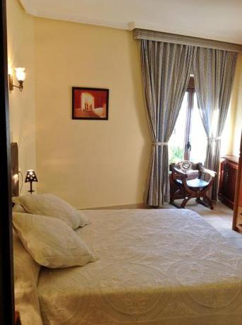 Imagen de la habitación del Hostal Cerezo 2 Meson. Foto 5