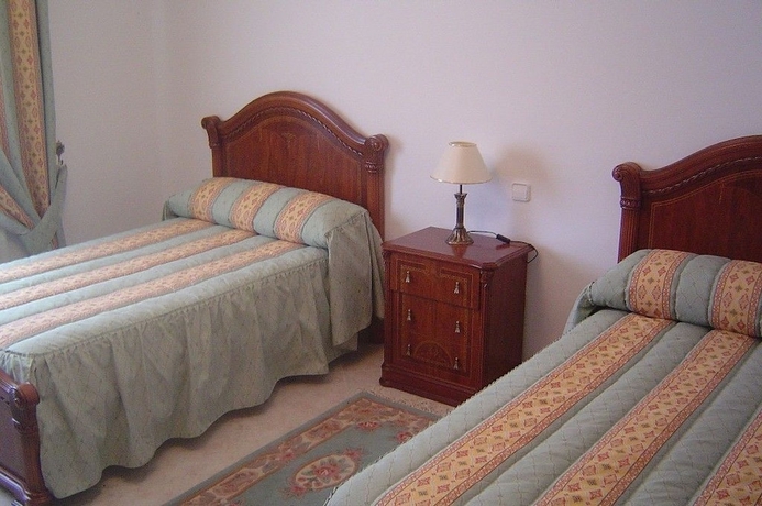 Imagen de la habitación del Hostal Cerezo. Foto 10