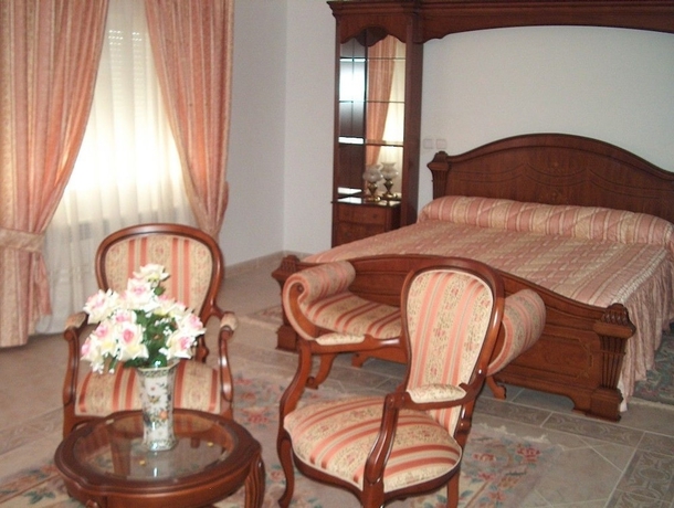 Imagen de la habitación del Hostal Cerezo. Foto 11