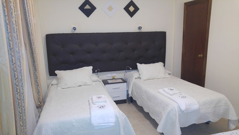 Imagen de la habitación del Hostal Cerezo. Foto 12