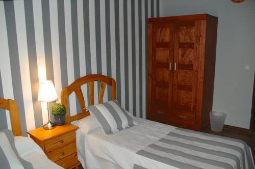 Imagen de la habitación del Hostal Cervantes, Ajalvir. Foto 7