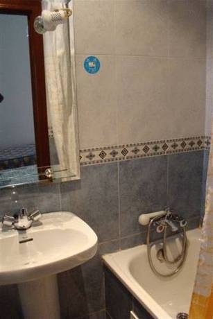 Imagen de la habitación del Hostal Ch Las Murallas. Foto 5