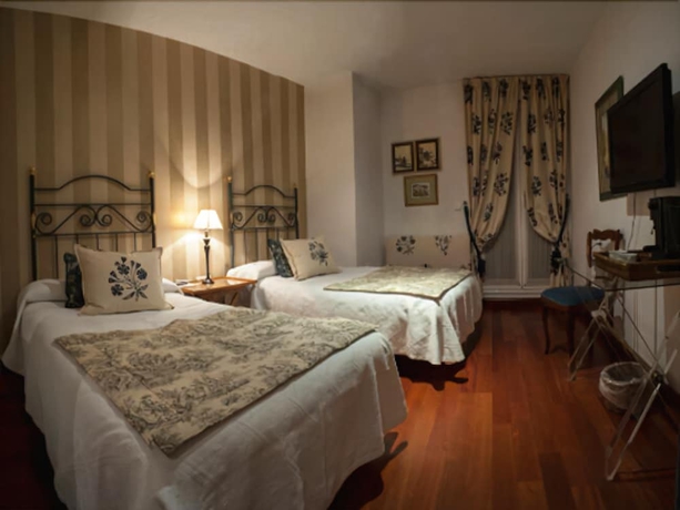 Imagen de la habitación del Hostal Ch Victoria Alojamientos. Foto 10