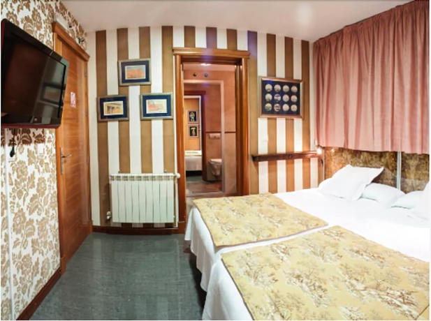 Imagen de la habitación del Hostal Ch Victoria Alojamientos. Foto 12