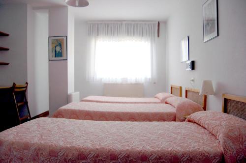 Imagen de la habitación del Hostal Charo II. Foto 4