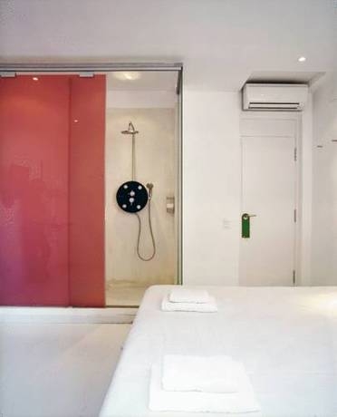 Imagen general del Hostal Chic and Basic Tallers. Foto 6