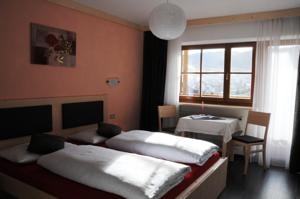 Imagen de la habitación del Hostal Ciasa Confolia. Foto 2