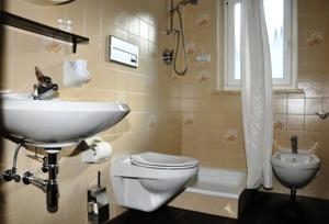 Imagen de la habitación del Hostal Ciasa Confolia. Foto 3