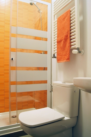 Imagen de la habitación del Hostal Cibeles, Malasa&ntilde;a. Foto 10