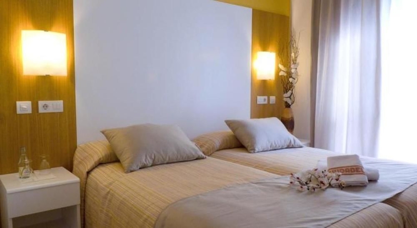 Imagen de la habitación del Hostal Ciutadella, Ciudadela. Foto 6