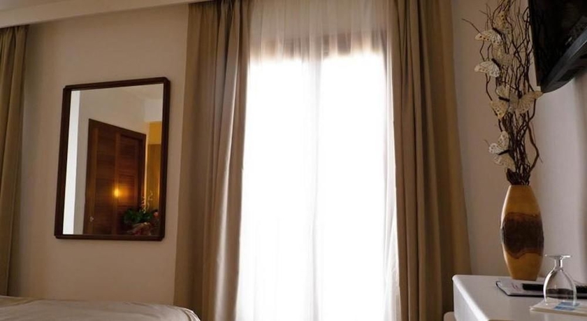 Imagen de la habitación del Hostal Ciutadella, Ciudadela. Foto 7