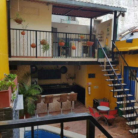 Imagen de los exteriores del Hostal Coco Bahia. Foto 19