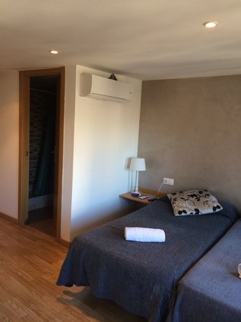 Imagen de la habitación del Hostal Colkida. Foto 14