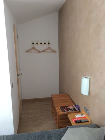 Imagen de la habitación del Hostal Colkida. Foto 16