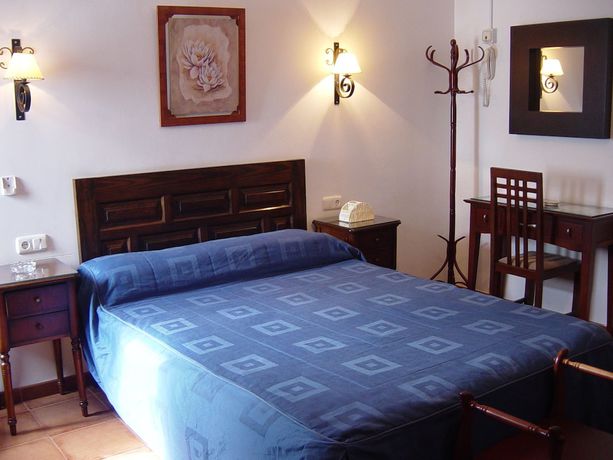 Imagen de la habitación del Hostal Colón, Antequera. Foto 2
