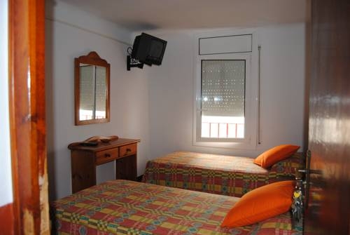 Imagen general del Hostal Colonia, Roses. Foto 5