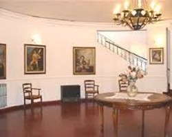 Imagen de los interiores del Hostal Colonial Serrano. Foto 3