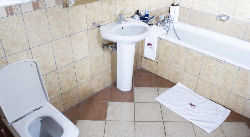 Imagen general del Hostal Comfort Gardens. Foto 6