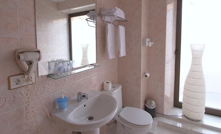 Imagen de la habitación del Hostal Concejo. Foto 13